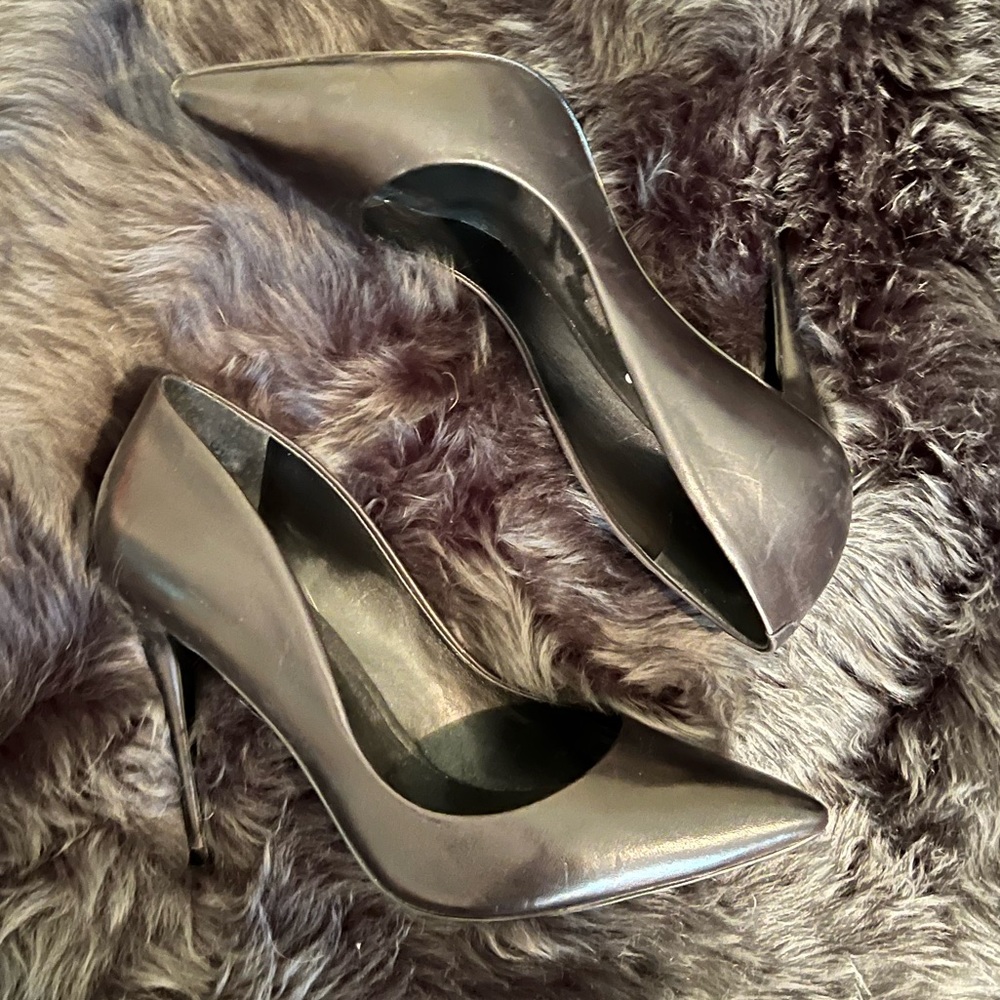 Steve Madden Pumps - Picture 2 of 5